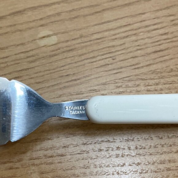 Vintage Blue Willow Pattern 4 Pc Place Setting Stainless Flatware Taiwan - Picture 4 of 5